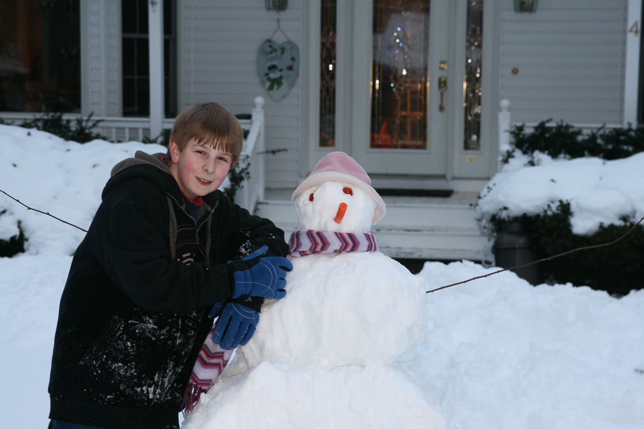 Quinn and Carrot Face snowman  ~~  