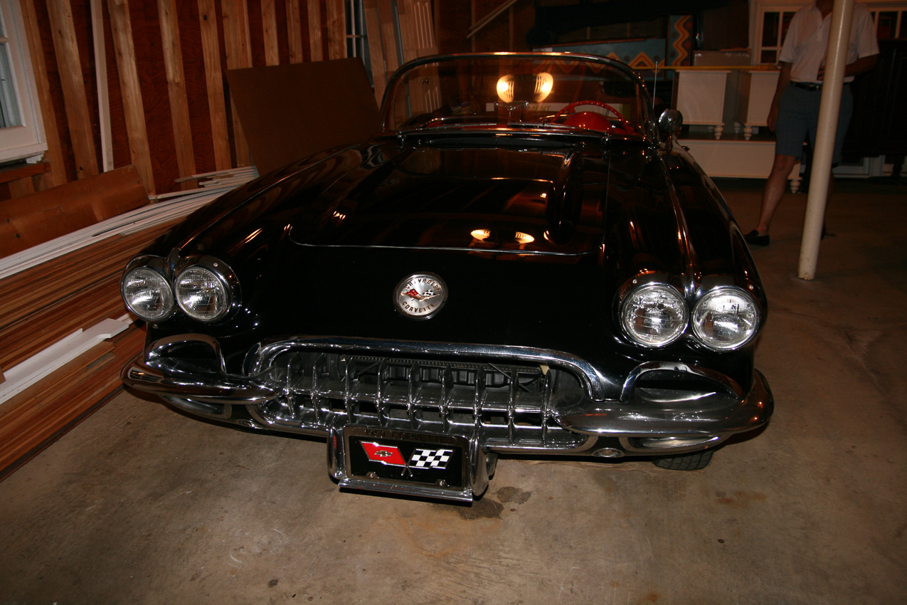 1959 Vette  ~~  The car and Thomas are the same age?  Both classics?