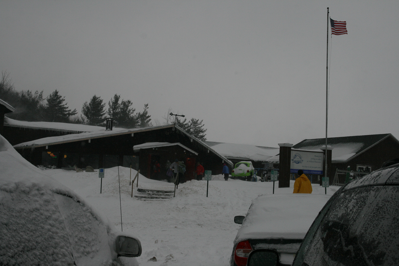 Willard Mtn. Friday Feb 25.  ~~  3.5 hours up, stayed 30 minutes, they closed the mtn for the first time in a decade.  too windy at the top....so we left.  Like Forest Gump?