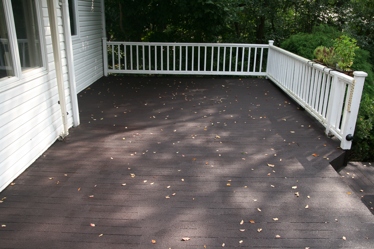 anti skid poly thick glop supposed to be good for 7 years?  ~~  