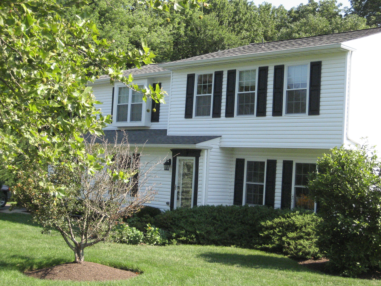 1851 Hawthorne  ~~  out old house with new owners, did some work on it.