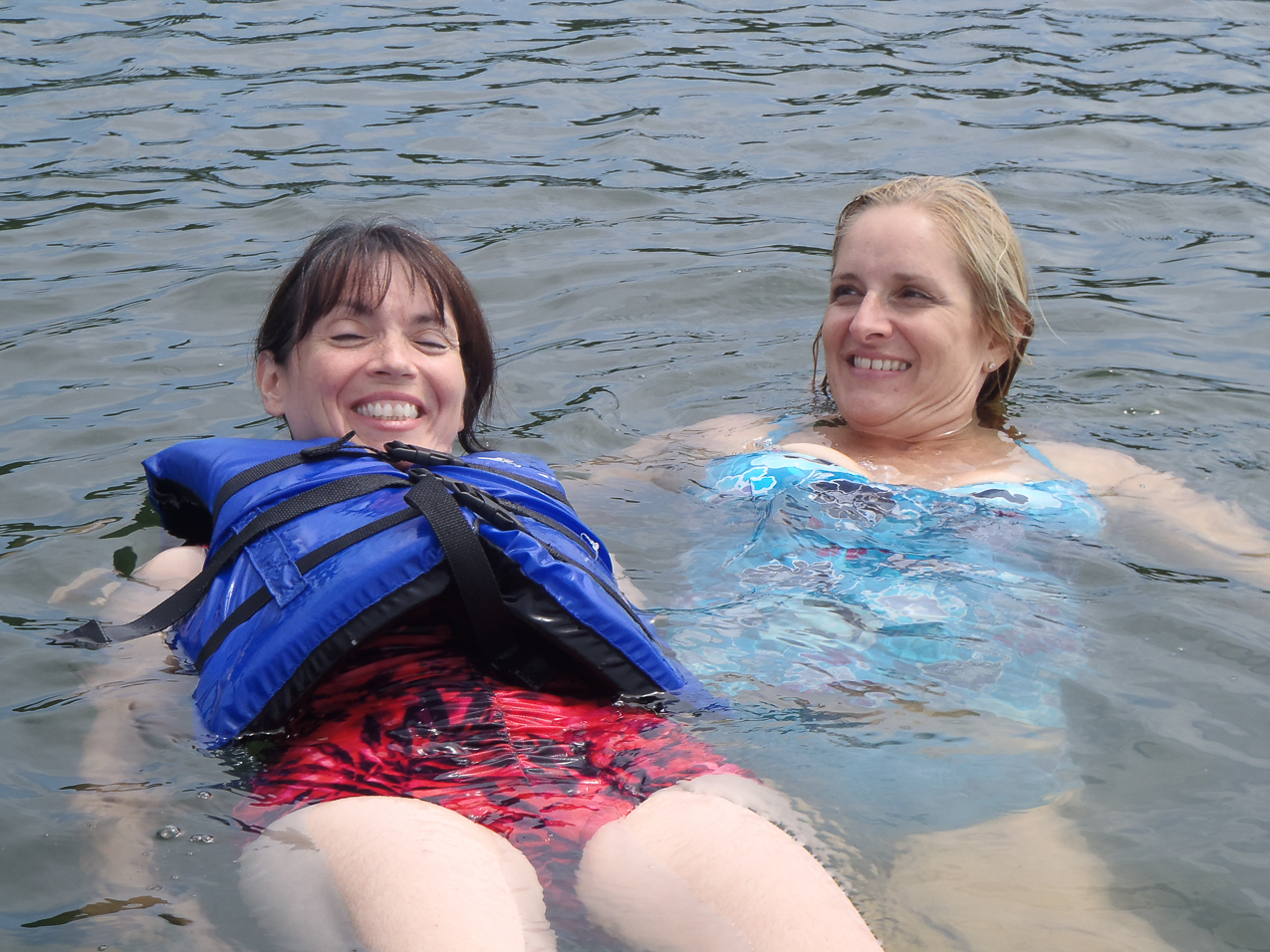 everybody has their floataion on?  ~~  