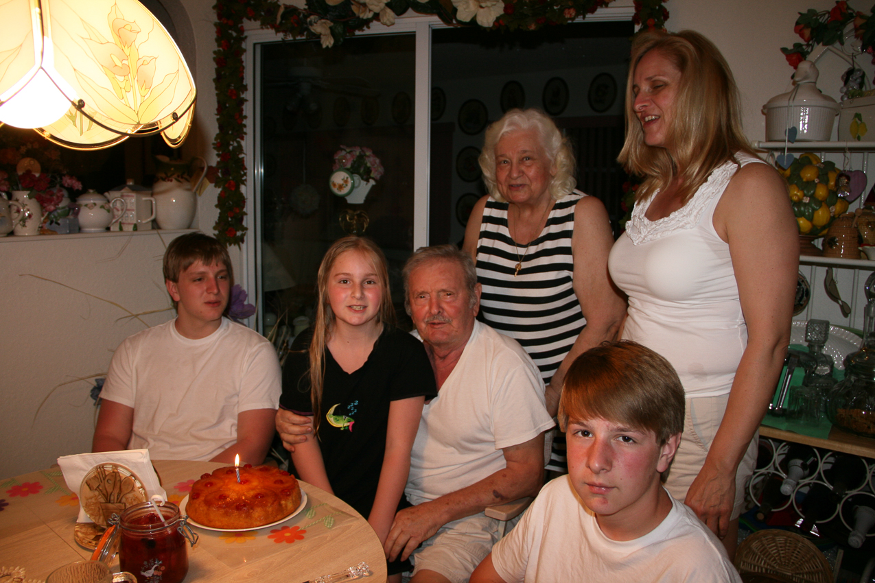 The crew  ~~  Low calorie vittles all around!  <smile>
