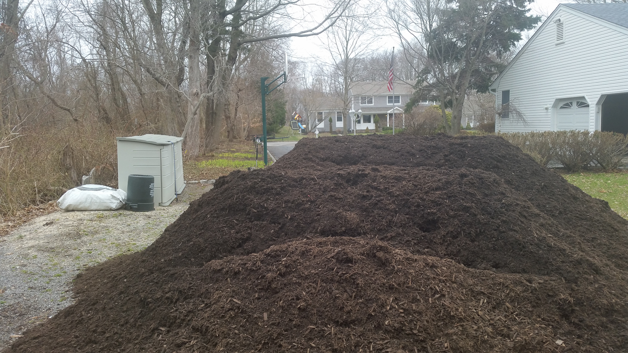 Might have gotton carried away here.  30 cu YARDS of mulch  ~~  