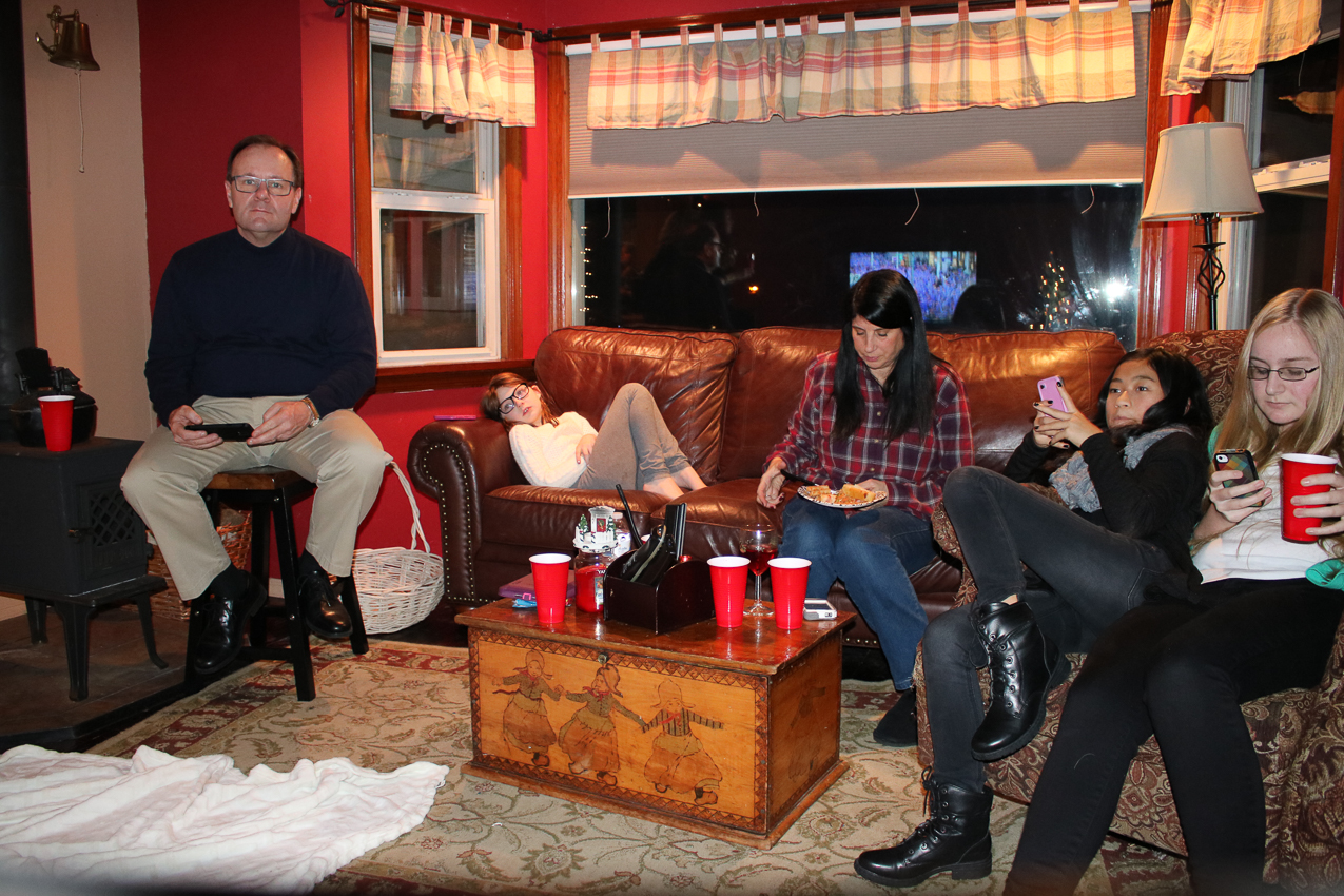 New Years at the Broome House  ~~  Room sized selfie with remote control Canon 6Ti camera