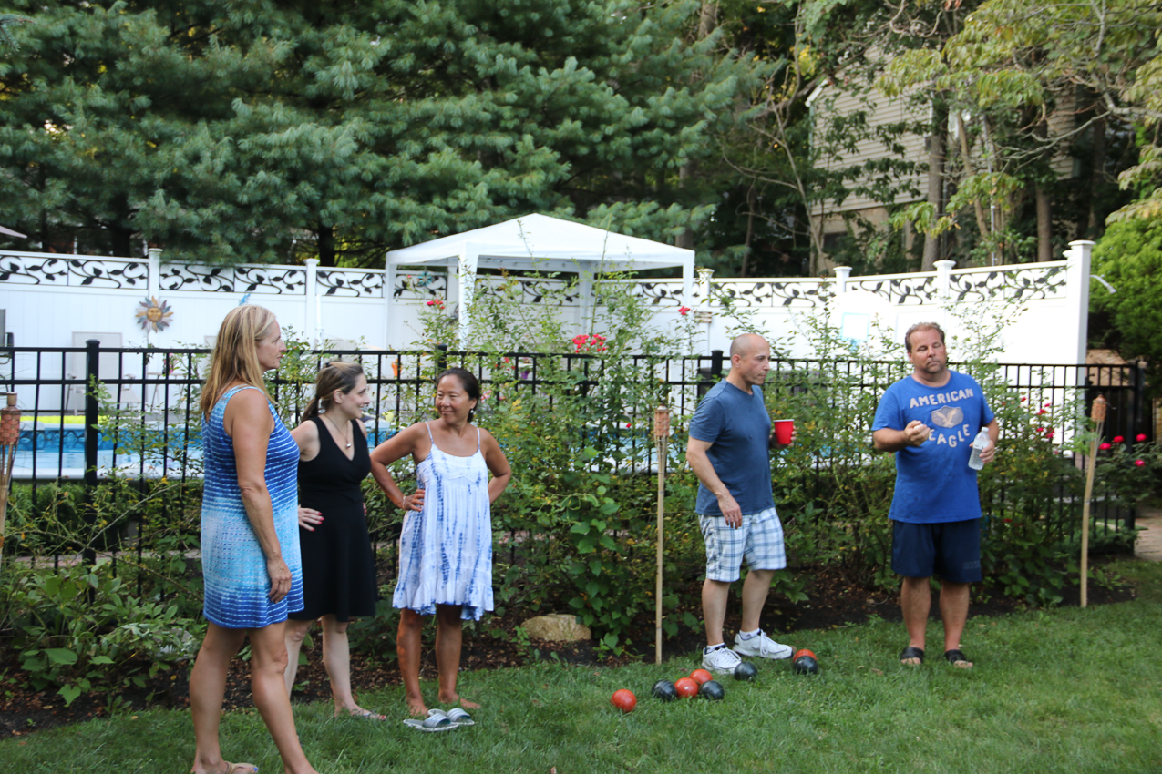 Bocce with the girls at the Priceman's   ~~  what a game