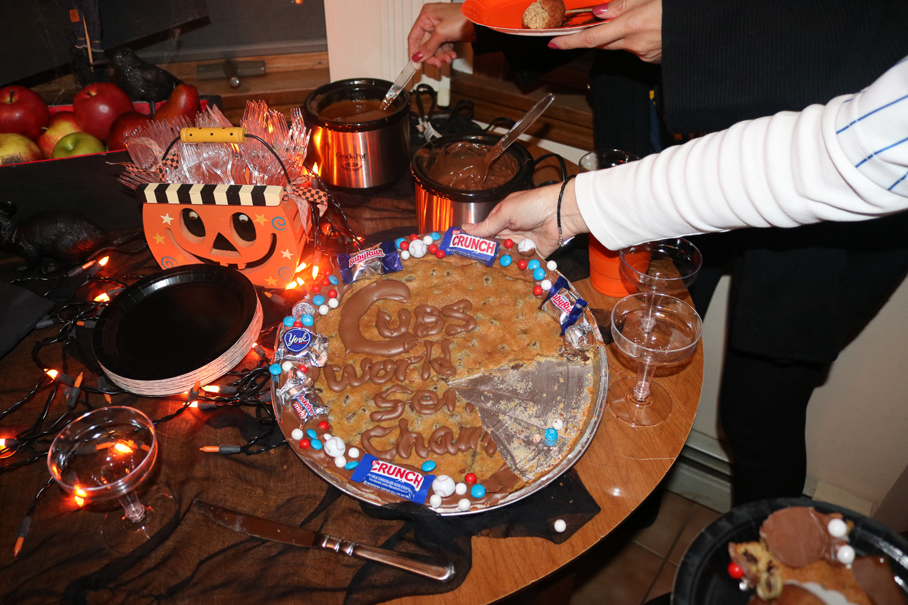 Party at Riso's!!  ~~  Cookie cake for the Cubs victory by Joanne!