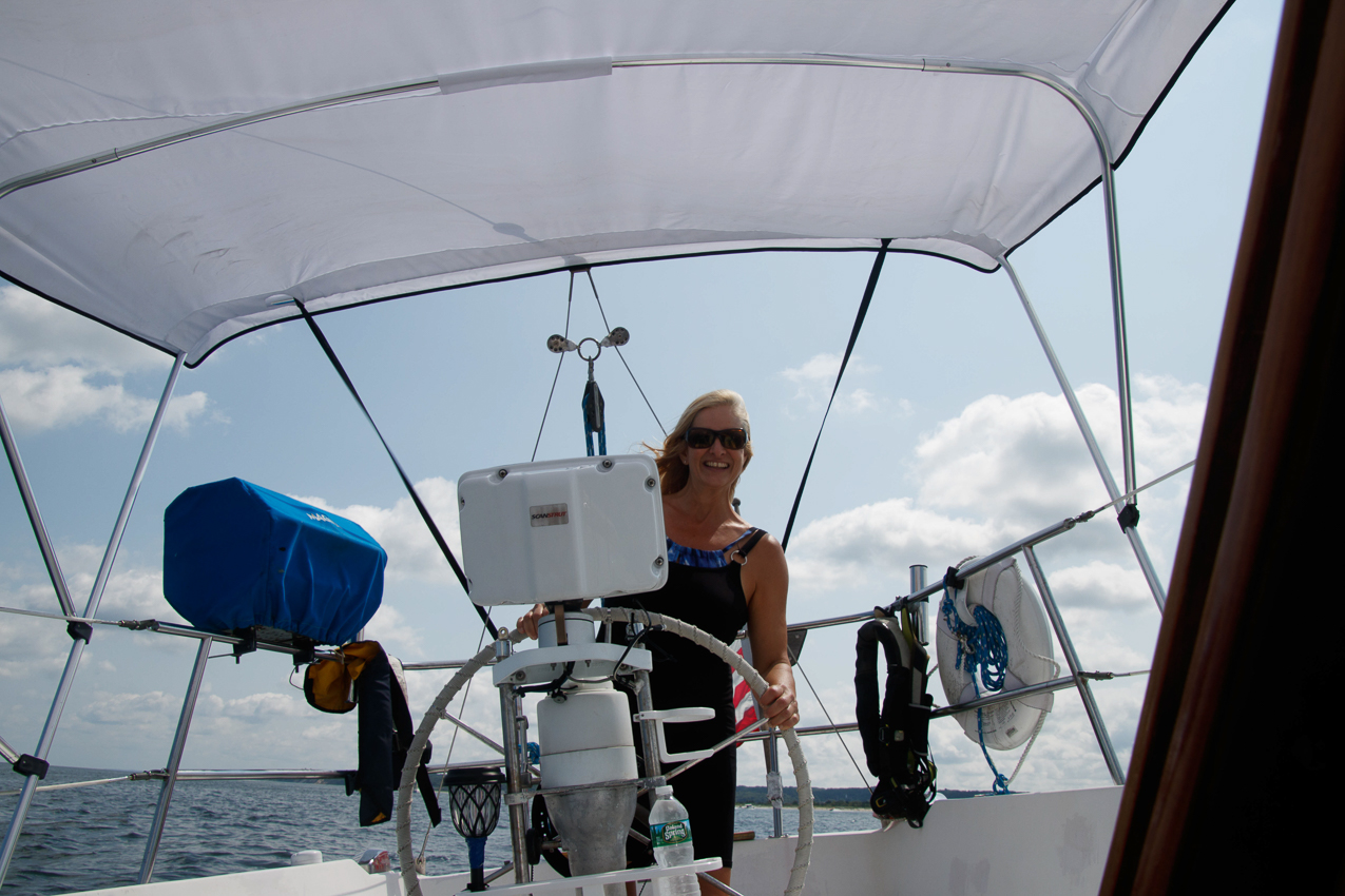 Out on Akula August 26 2018 with Rosie, Mary , Emma, & Gretchen  ~~  Lon gIsland Sound and the Sand Pit a.k.a Pirate's Cove