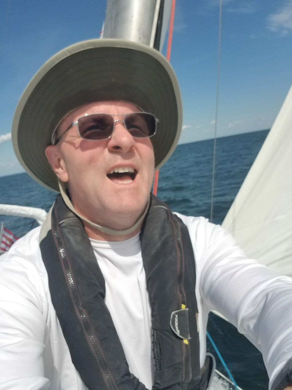 I'M SAILING!!!!!!!!!  ~~  