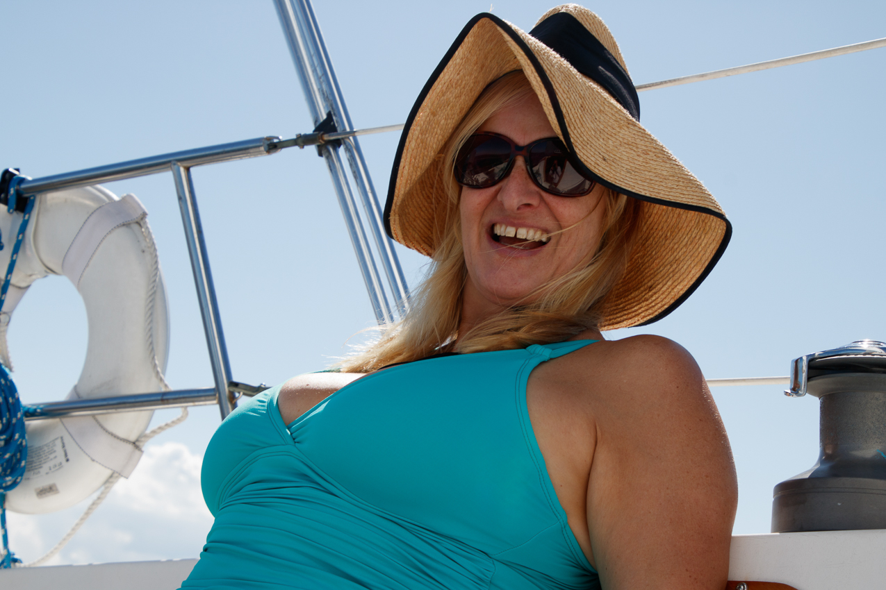 A perfect day for sailing with Gretchen Sept 15th 2019 out on the Long Island Sound off of Mt. Sinai to Middle Ground Lighthouse on s/v Akula  ~~  