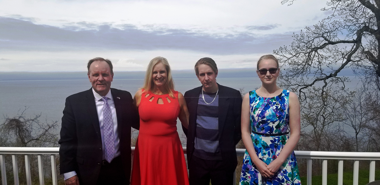   ~~  Easter 2019 at PJ CC Danford's Waterview with Friends