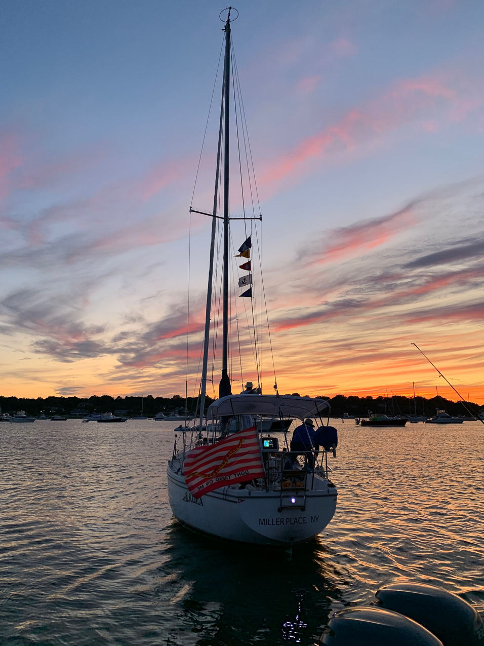 August 31 Labor Day Weekend Saturday LIS and Port Jefferson  ~~  Out with MSSA Friends and even Power Boaters!!!!