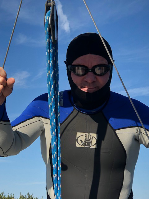 Gotta Clean Akula's bottom and make her FAST!!  ~~  