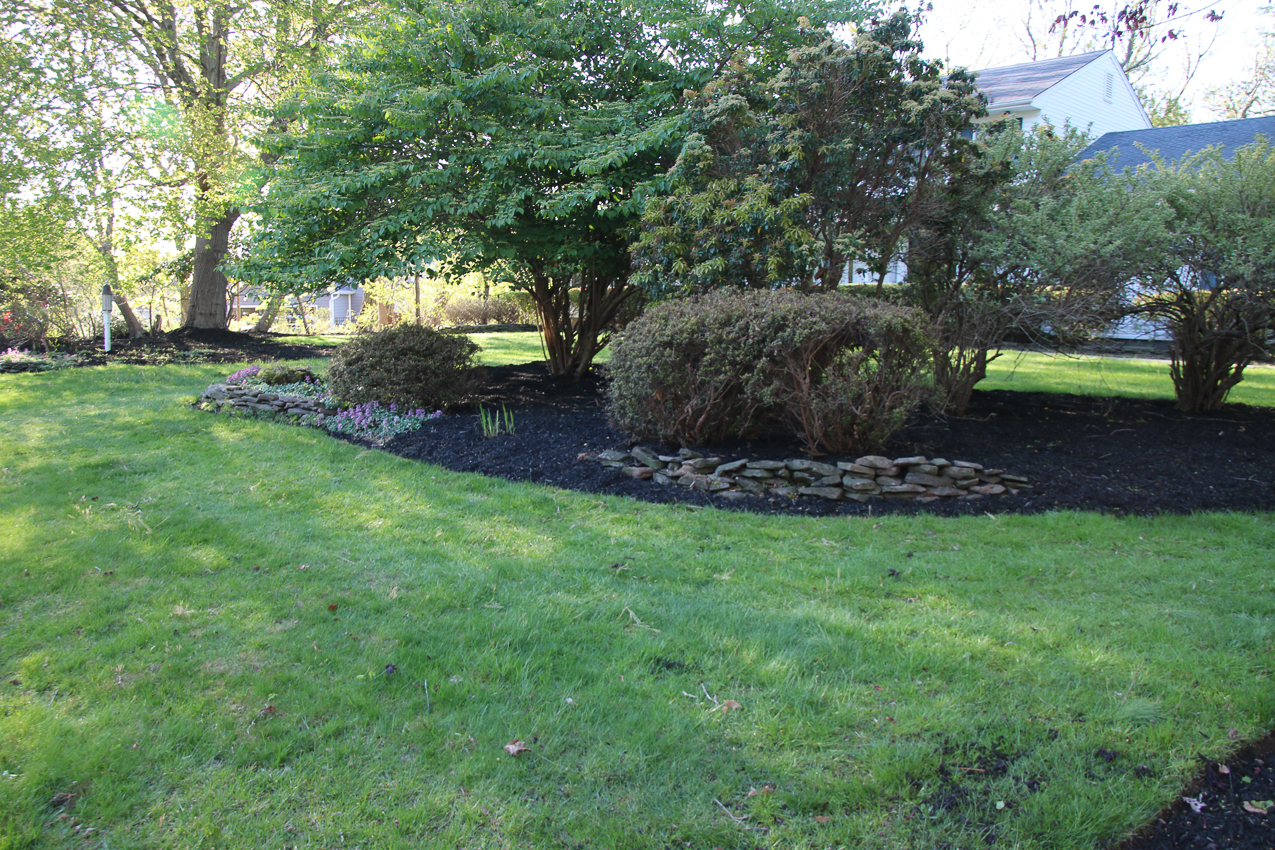 Mulch Project 2020  ~~  Almost Done and done just cleanup