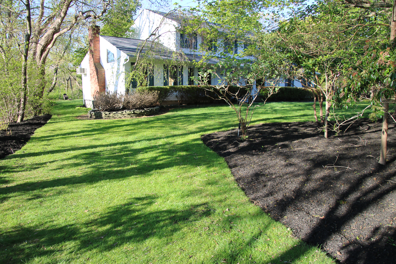 Mulch Project 2020  ~~  Almost Done and done just cleanup