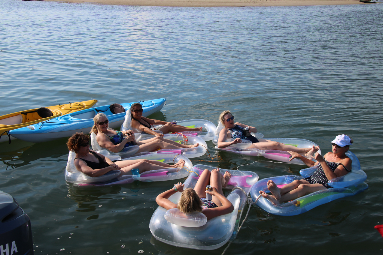 Boating with Friends   ~~  