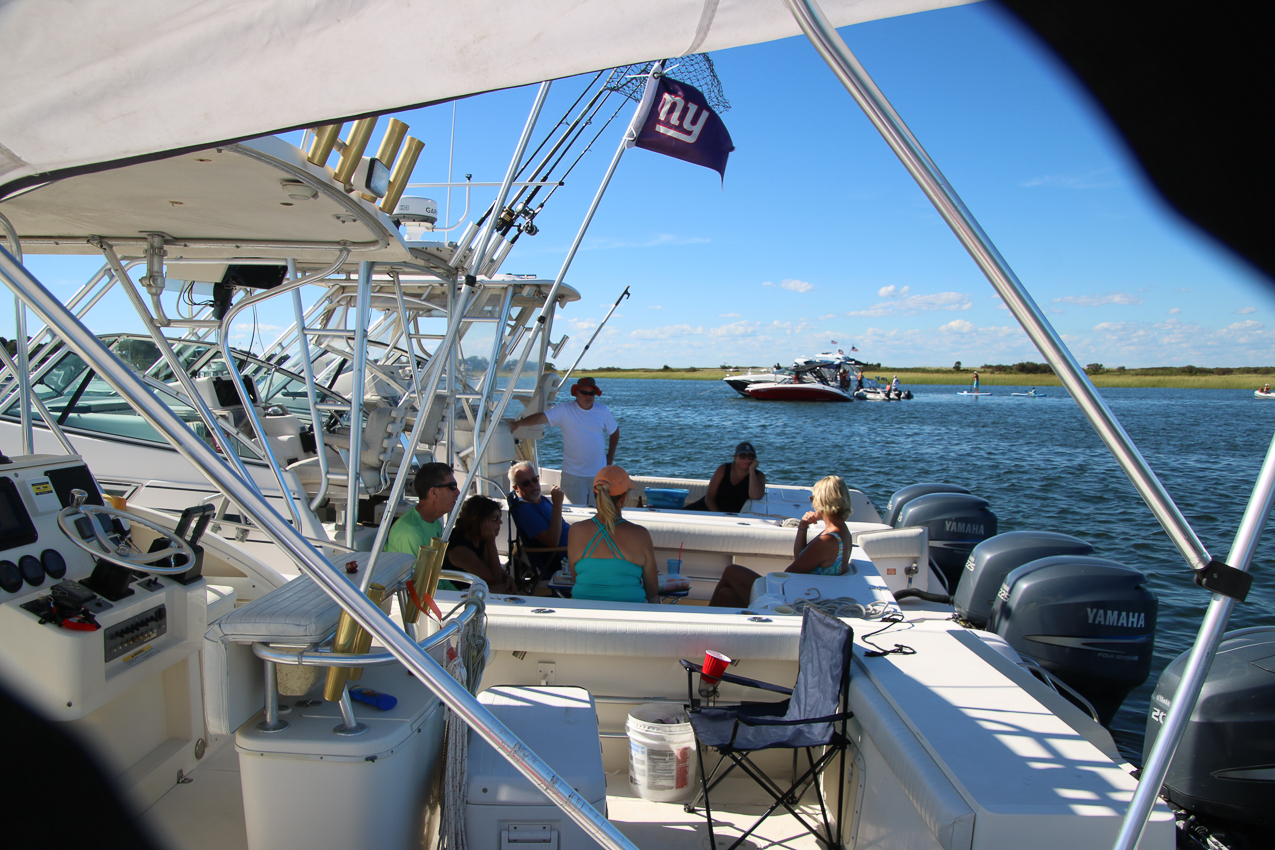 Labor Day Satruday with the Shibi, Thompsons, and Barry's all boating in J PJ Harbor  ~~  