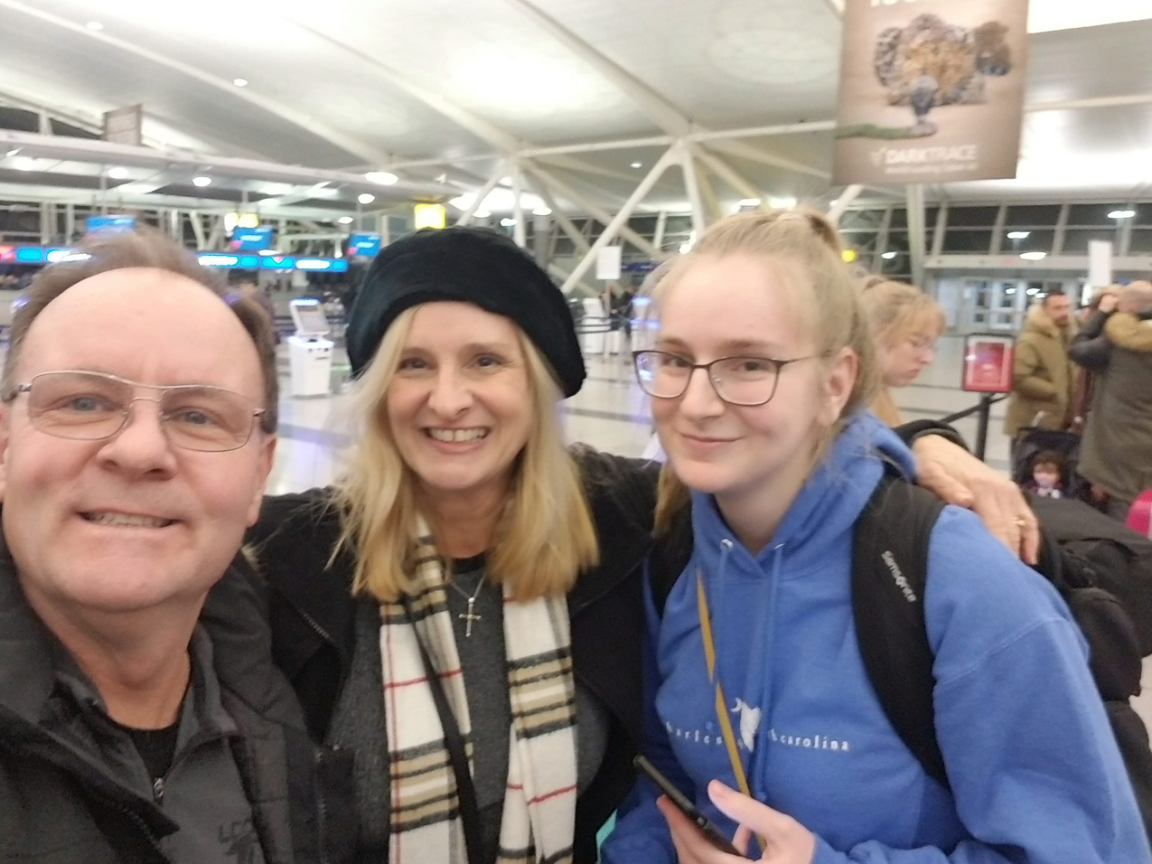 Mary off to Arcadia U in the UK/London!!!  ~~  