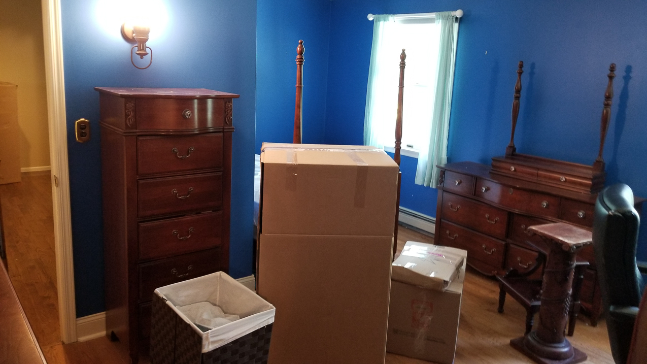 Lynch Shack Moving Out - Escape from NY!   ~~  