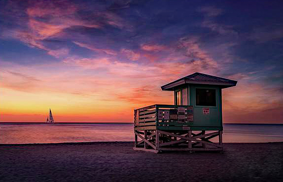 Venice Beach Lifeguard Stand and Sailboat Picture 2021  ~~  