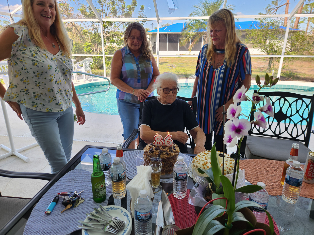 MomMom hits 86 YEARS OLD!!!    ~~  