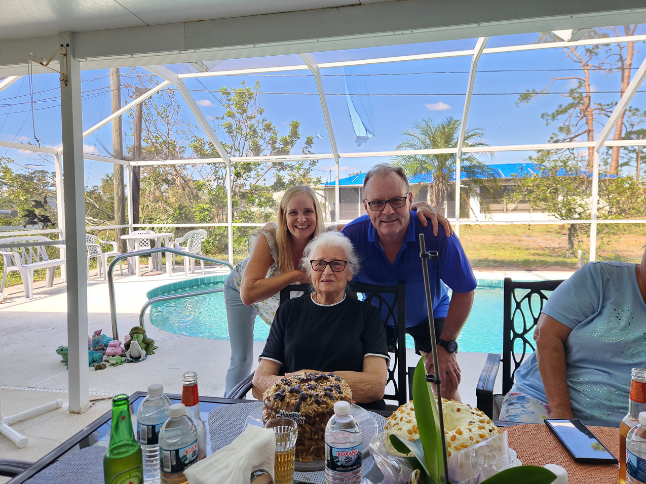 MomMom hits 86 YEARS OLD!!!    ~~  