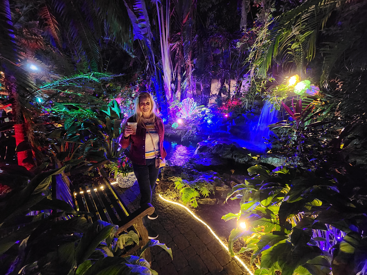 Selby Gardens Light Show December 2022  ~~  