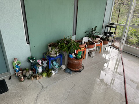 MomMoms IAN Storm cleanup and damage  ~~  12312 Suarez