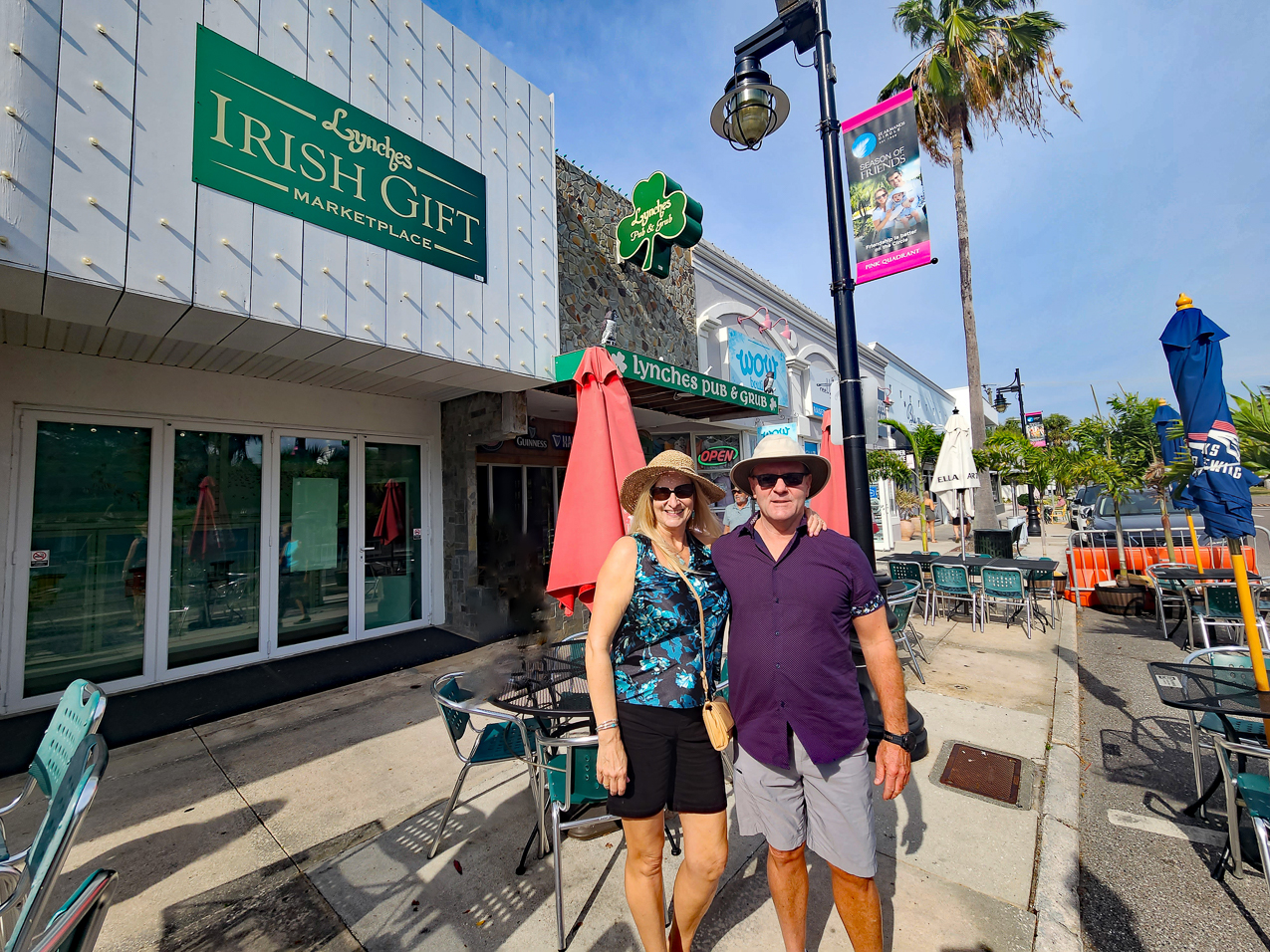 Gret and Tom at Lynches Bar at St. Armonds Circle Sarasota  ~~  