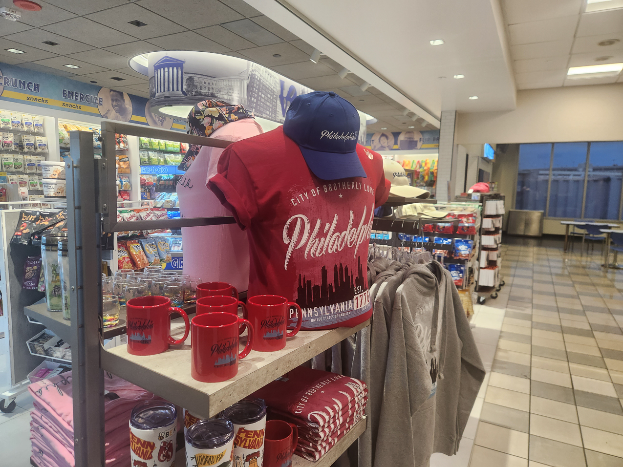 In Philadelphia Airport with Gret  ~~  