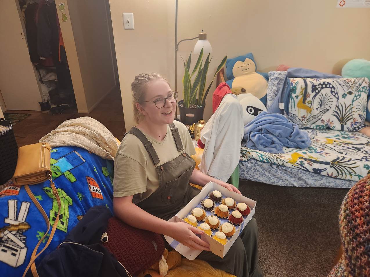 HAPPY 22nd BIRTHDAY - MARY!!!  ~~  