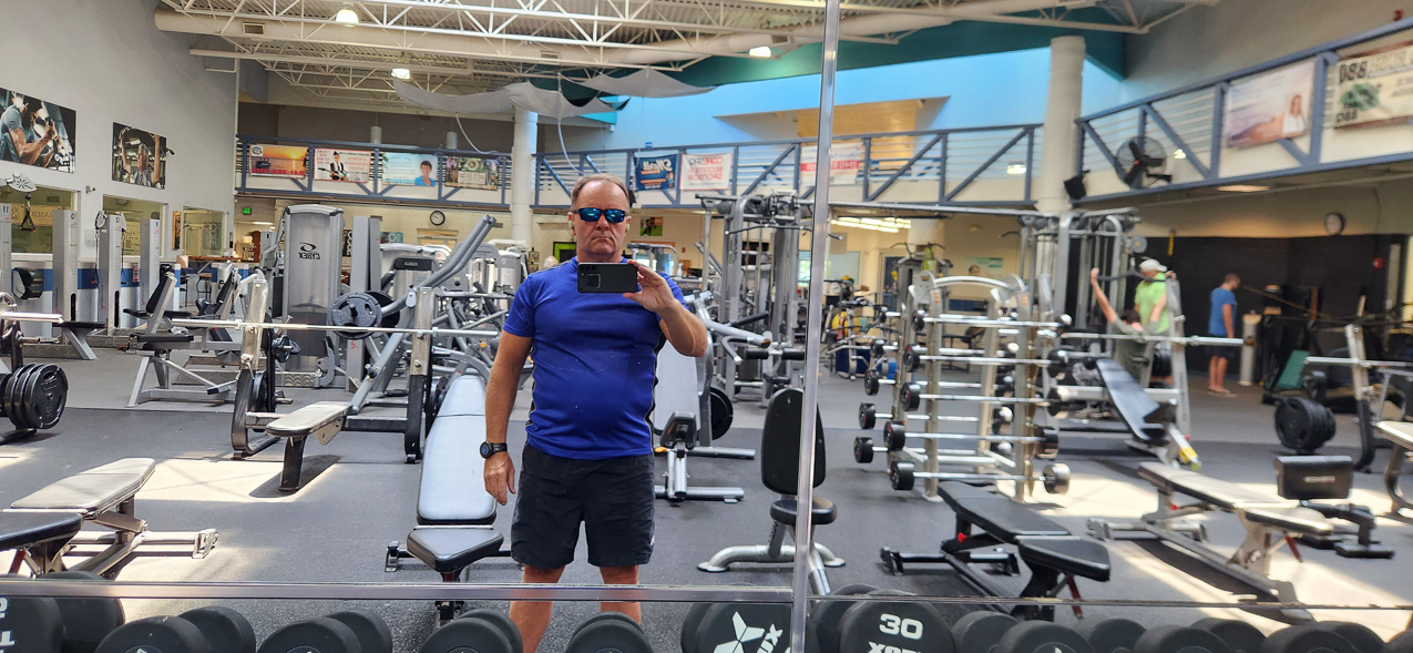 CORE SRQ - At the new gym May 2023  ~~  Forgot my glasses so went Terminator look.