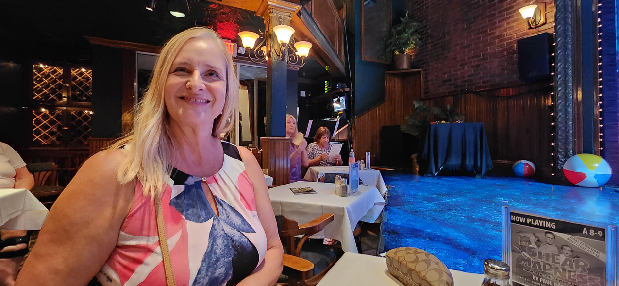 SRT Theatre - Surfer Boys (Beach Boys) show  ~~  