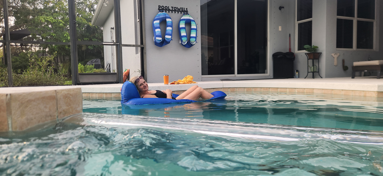 Gretchen relaxin in her command chair  ~~  