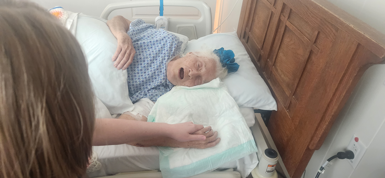 MomMom in Hospice at Village Venice FL  ~~  