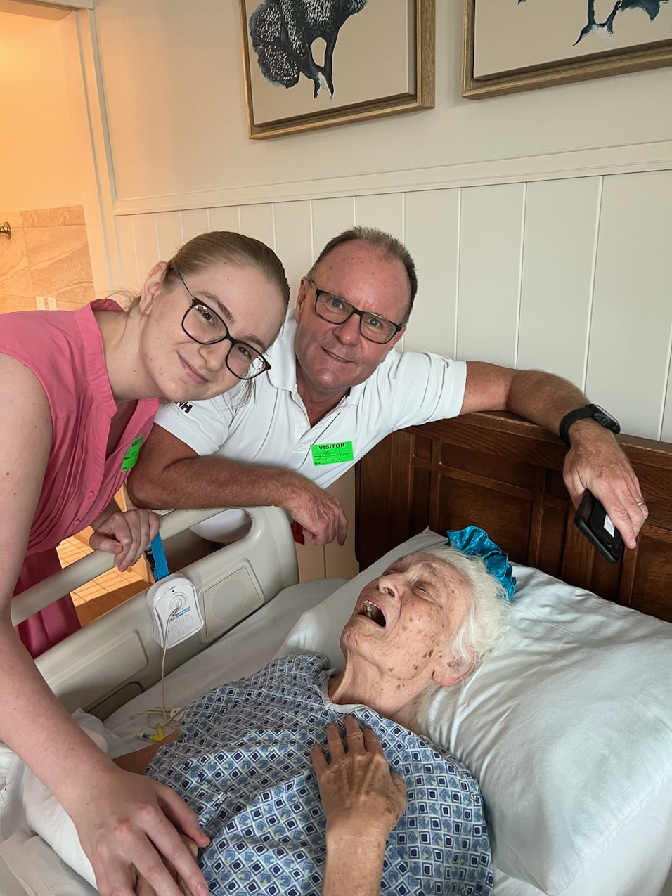 MOMMOM in Tidewell Village Hospice   ~~  