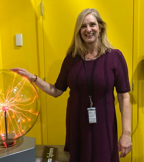 Profile Picture for Gretchen BNL 2022 crop small enh  ~~  