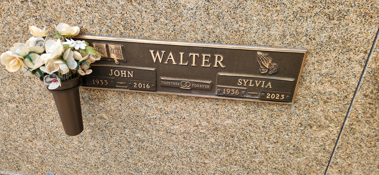 MomMom & PopPop the Condo in the Wall Feb 2024  ~~  