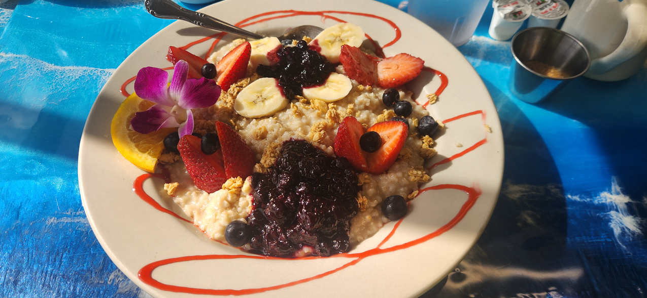 Breakfast Cotttage Oatmeal Breakfast!!!  WOW  ~~  