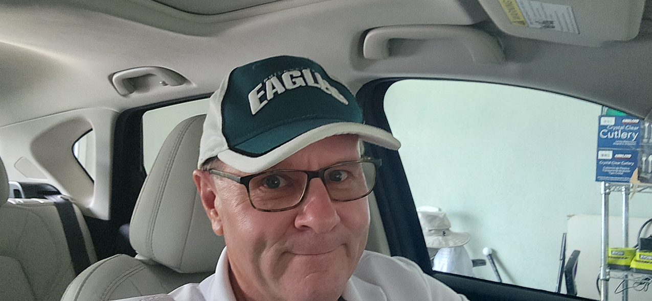 Wore this to the MOH surgury as Dr. Greenberg is from Philly.  ~~  I complained I thought he woudl go easy??  He aisd he DID I still had all five fingers??