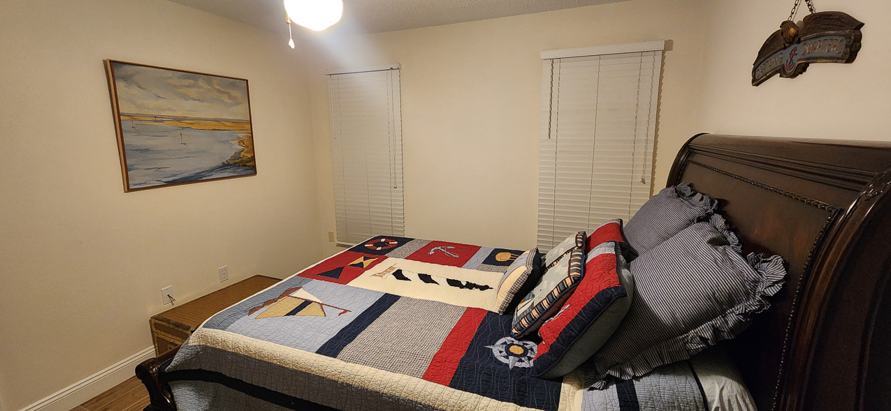 Guest Room with Mrs. Kennedy Picture  ~~  