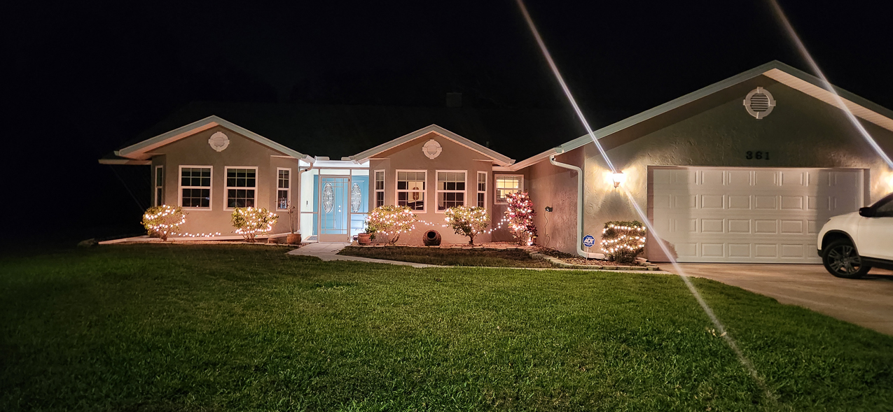 Christmas time at the Lynch Shack  ~~  