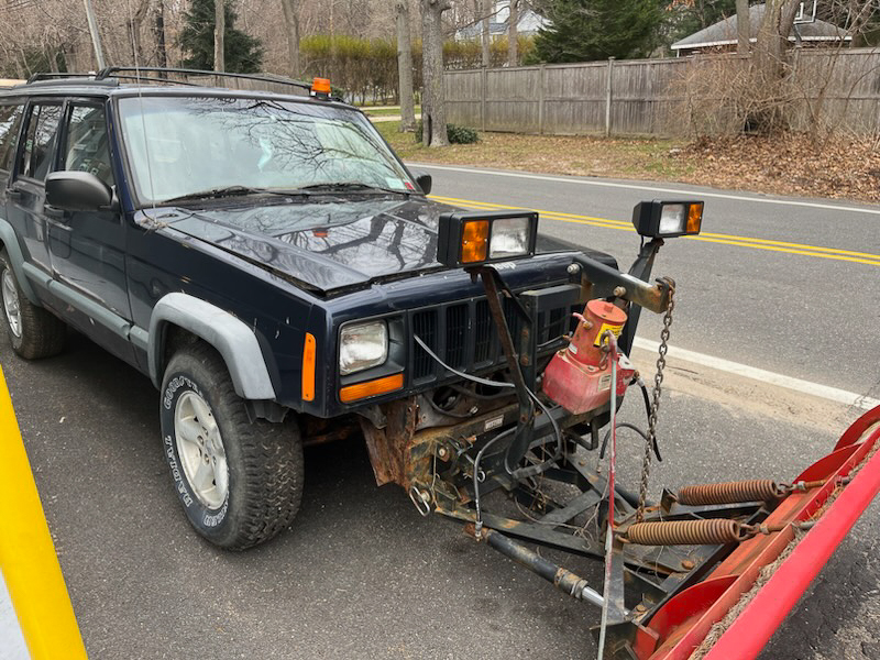 Quinn spotted the old War Horse - Joey/Judy Blue at Chris' Garage  ~~  