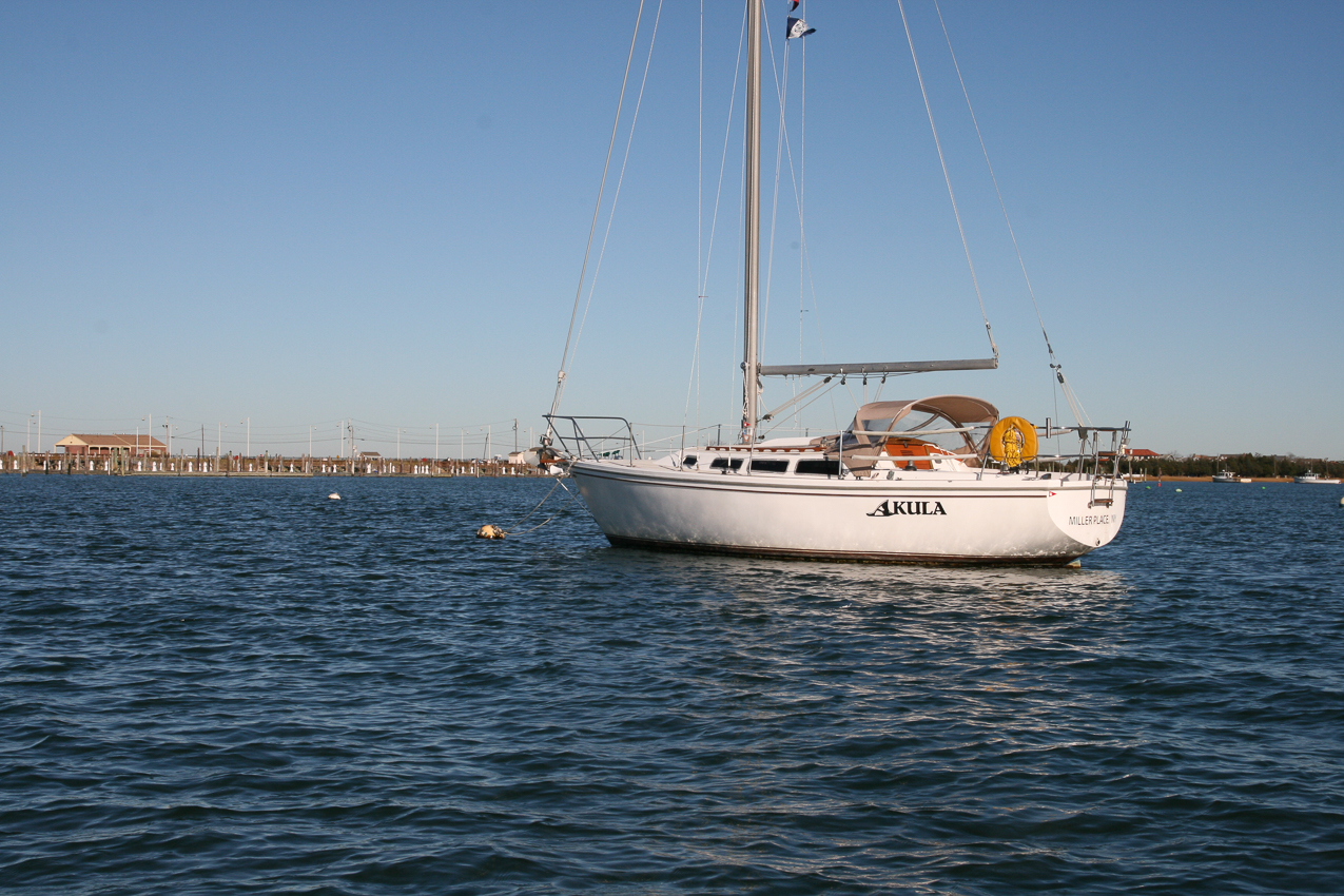 End of 2010 Season  ~~  not many boats left?