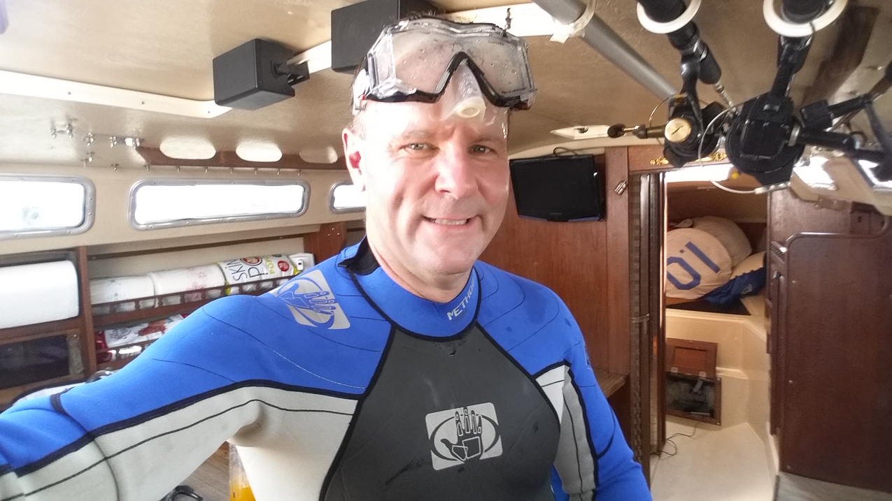 Diving the Walrus before the Cancer Regatta  ~~  gotta make her FAST!!!!!!!!!