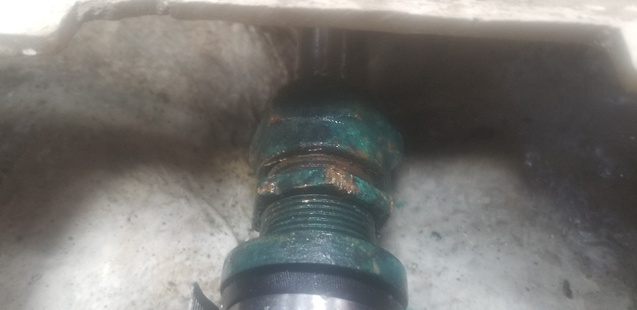Akula Stuffing box leak   ~~  