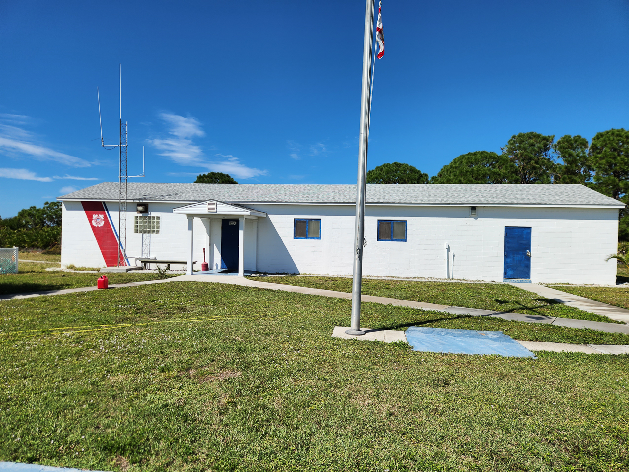USCG Aux Flotilla 86 Venice FL  ~~  T Lynch powere washed October 26 2022