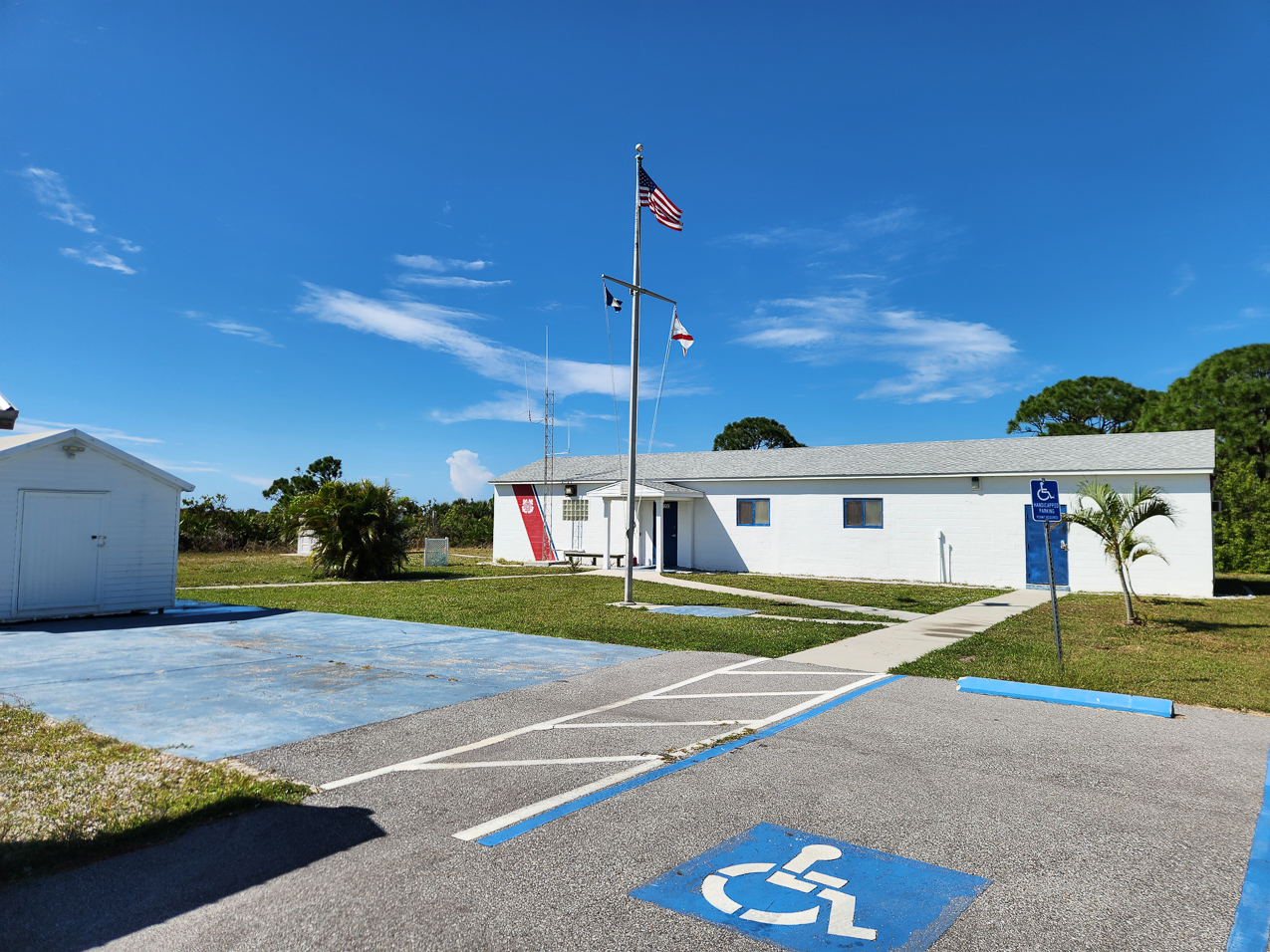 USCG Aux Flotilla 86 Venice FL  ~~  T Lynch powere washed October 26 2022