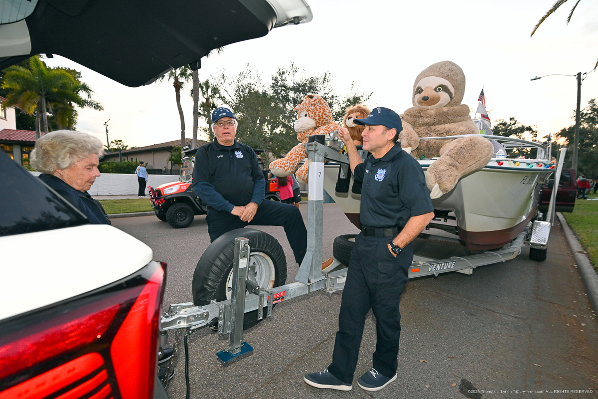 USCGAux Venice 100th celbration and 49th annual Holiday parade
