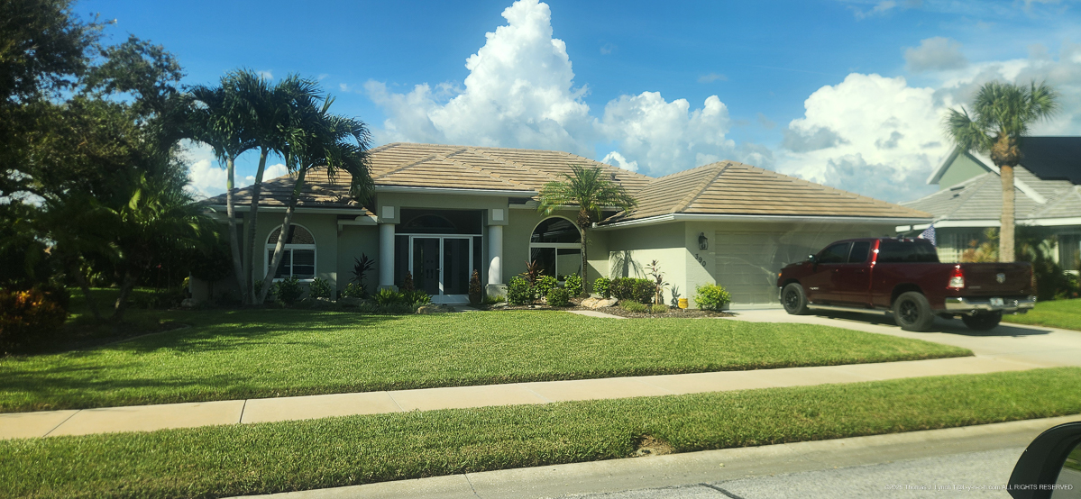 House with colors we like.